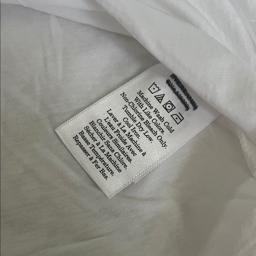 2 Everlane Slim Fit Crewneck White and Black Short Sleeve Tees, new - Picture 7 of 7